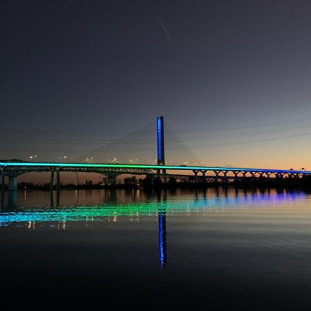 Motel Du Fleuve ブロサード エクステリア 写真
