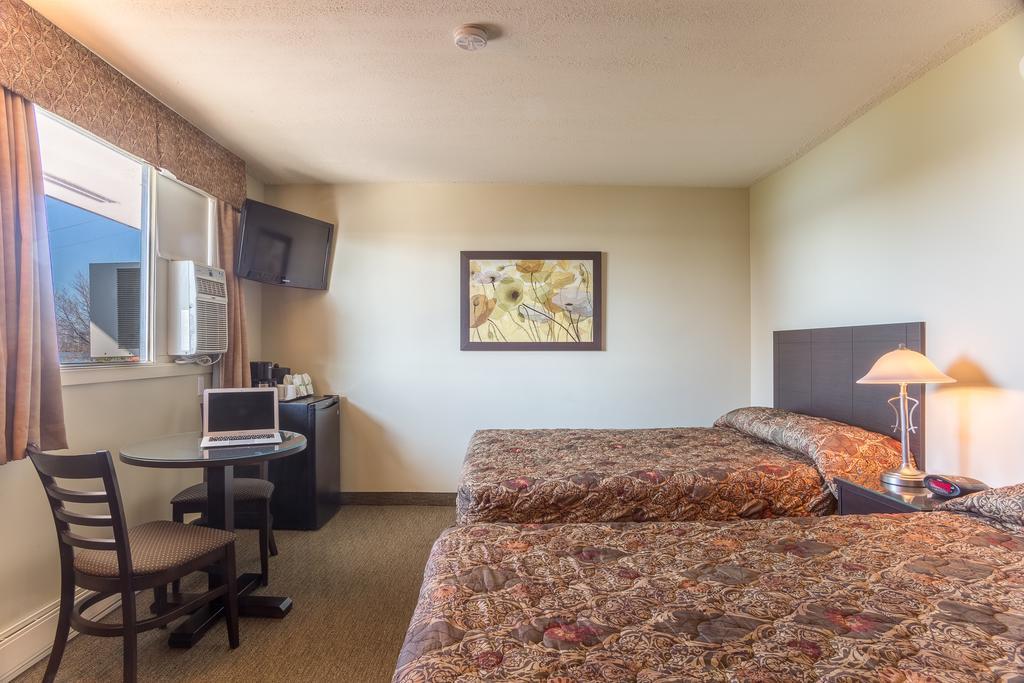 Motel Du Fleuve ブロサード エクステリア 写真