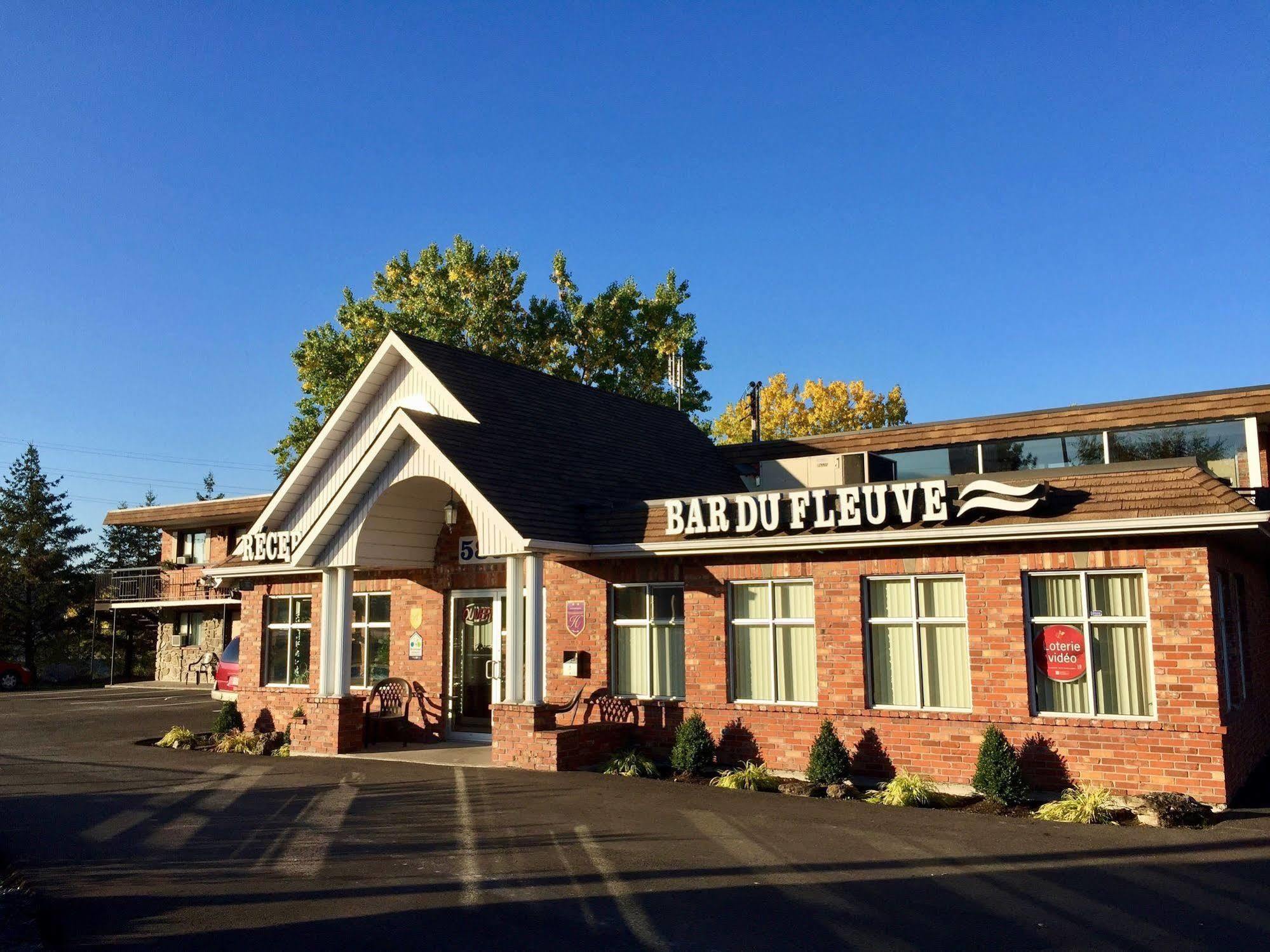 Motel Du Fleuve ブロサード エクステリア 写真