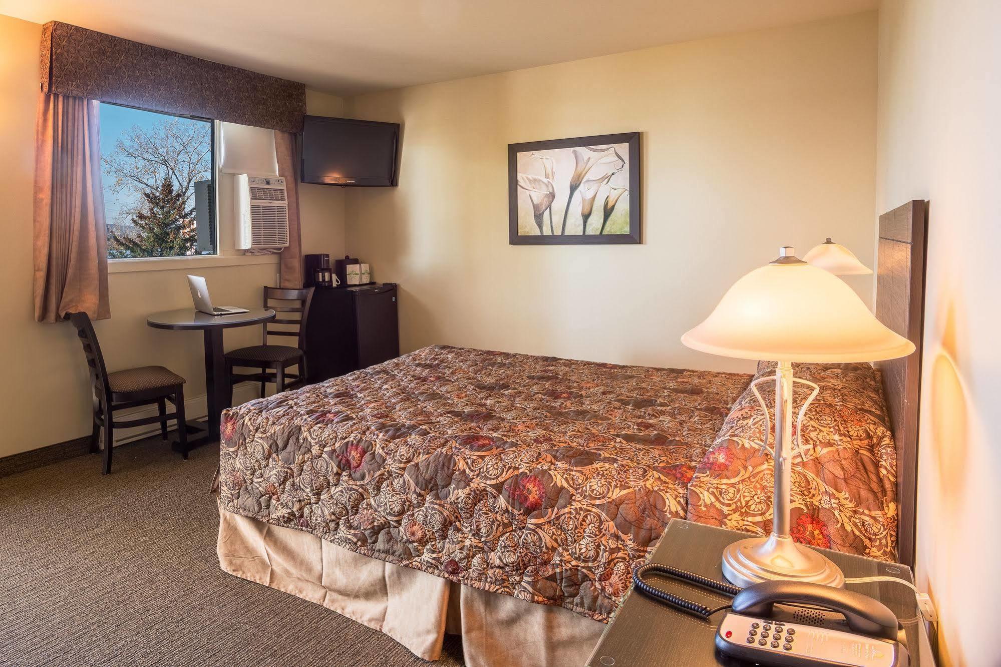 Motel Du Fleuve ブロサード エクステリア 写真