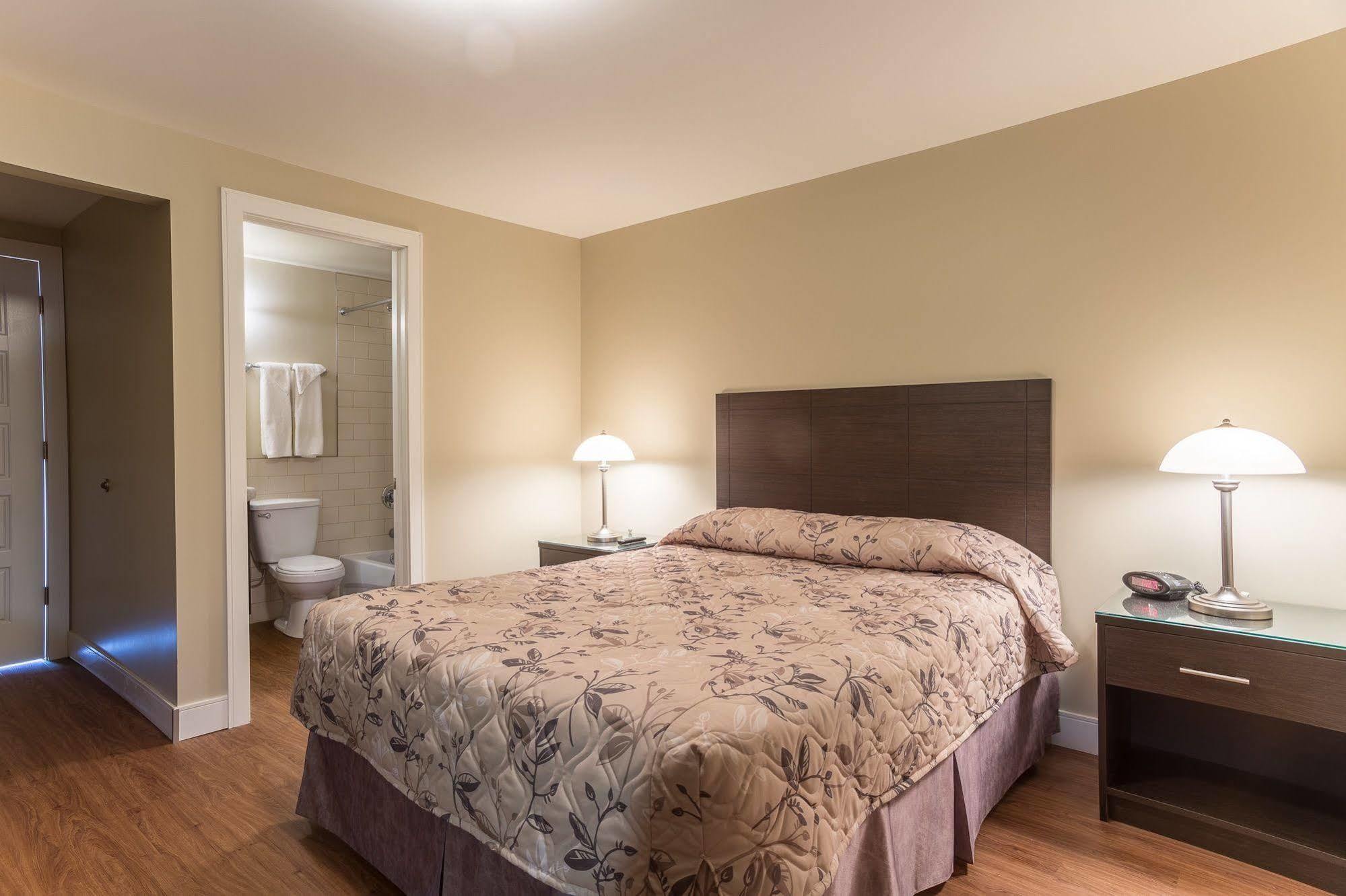 Motel Du Fleuve ブロサード エクステリア 写真