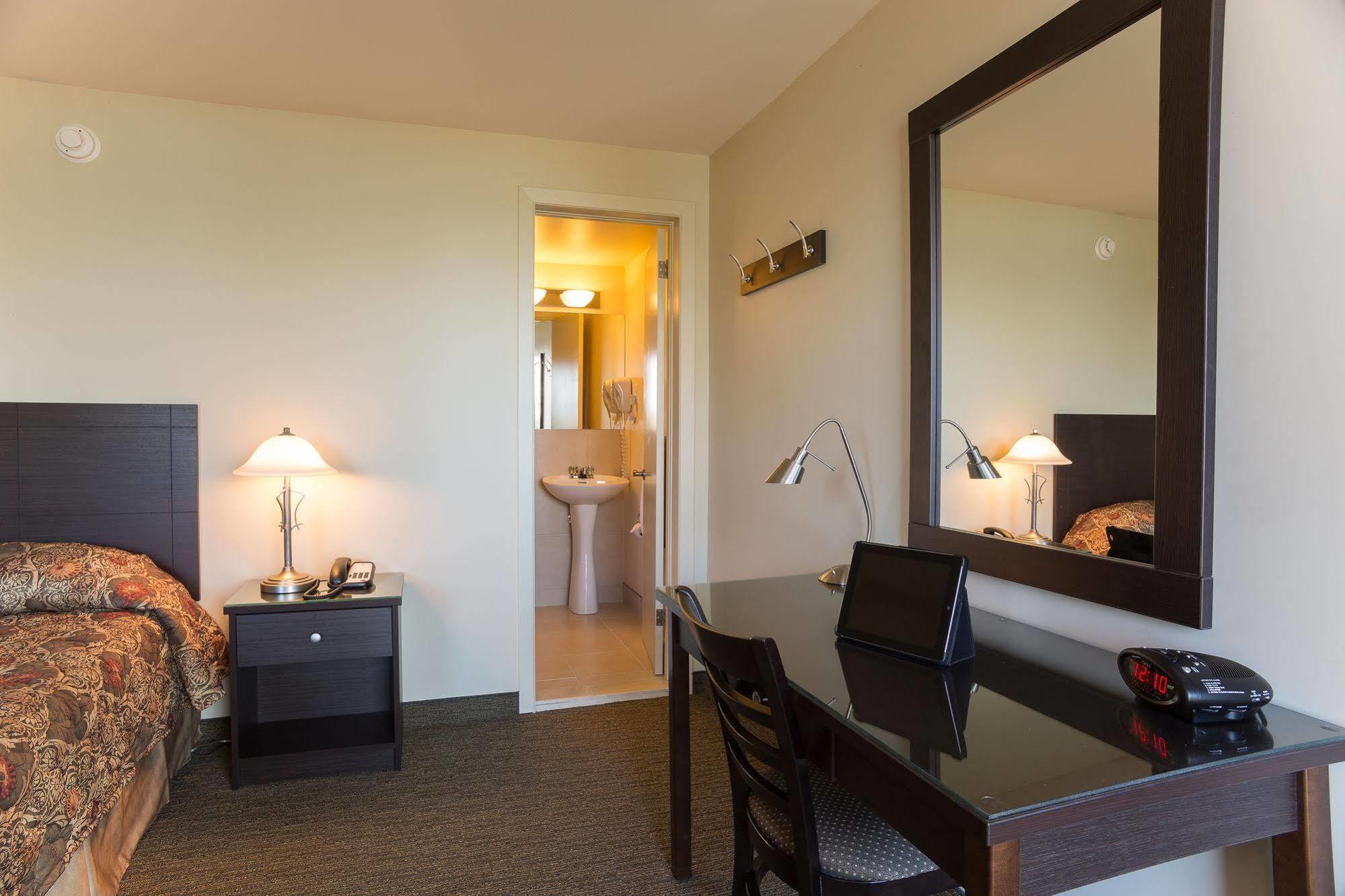 Motel Du Fleuve ブロサード エクステリア 写真