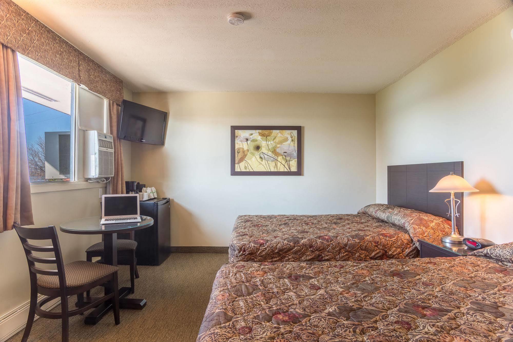 Motel Du Fleuve ブロサード エクステリア 写真