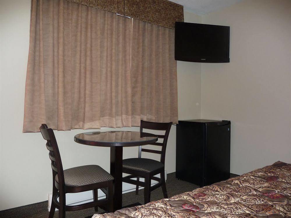 Motel Du Fleuve ブロサード エクステリア 写真
