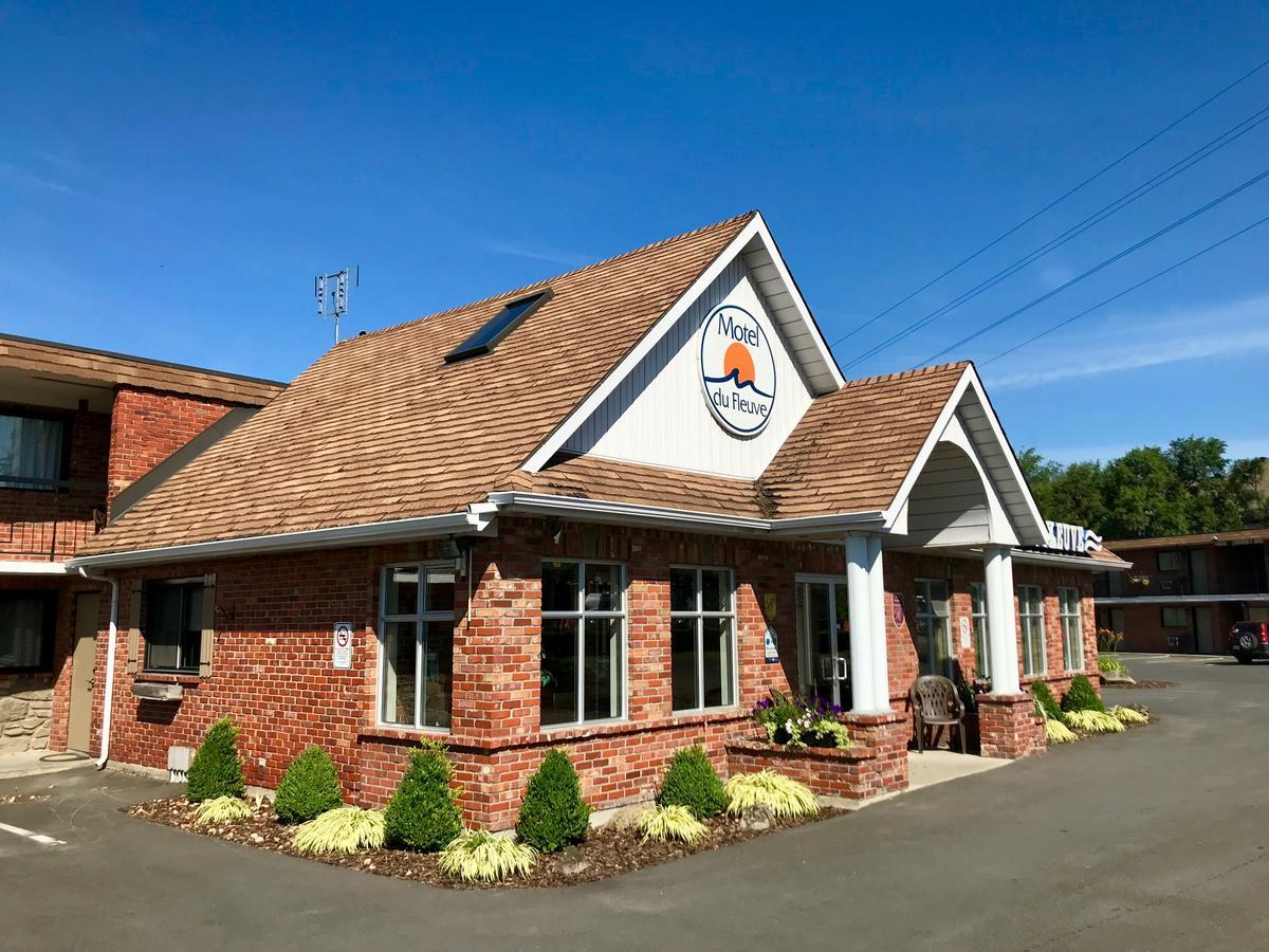 Motel Du Fleuve ブロサード エクステリア 写真
